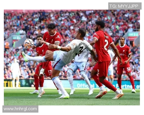 克鲁队迎战阿斯顿维拉球队期待精彩对决展现足球魅力与激情